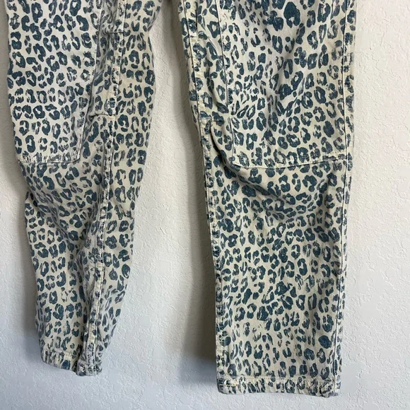 Pilcro The Wanderer Leopard Print Cargo Straight Leg Jeans Size 27 - Picture 6 of 12
